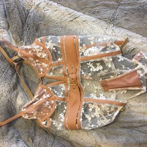 Trade with STYLESCARLET